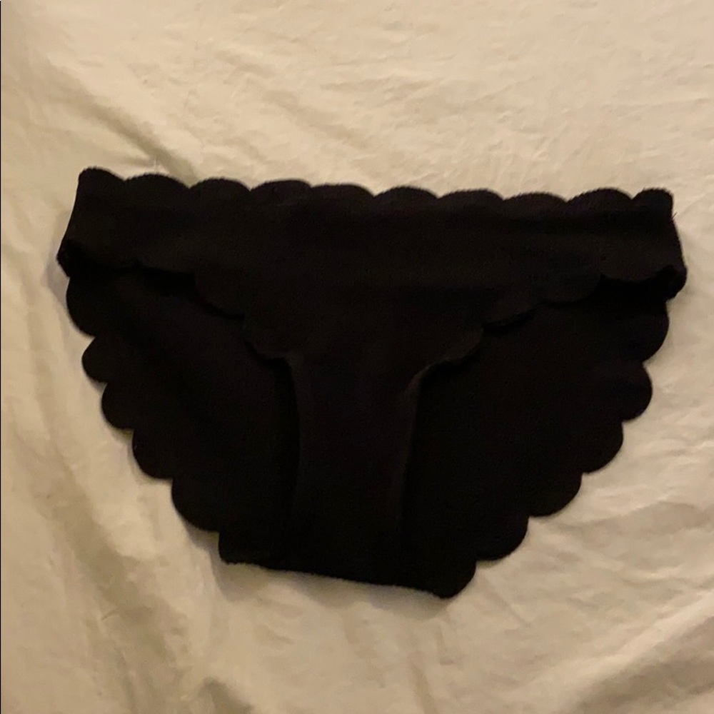 Old Navy Scalloped Bikini Bottom
